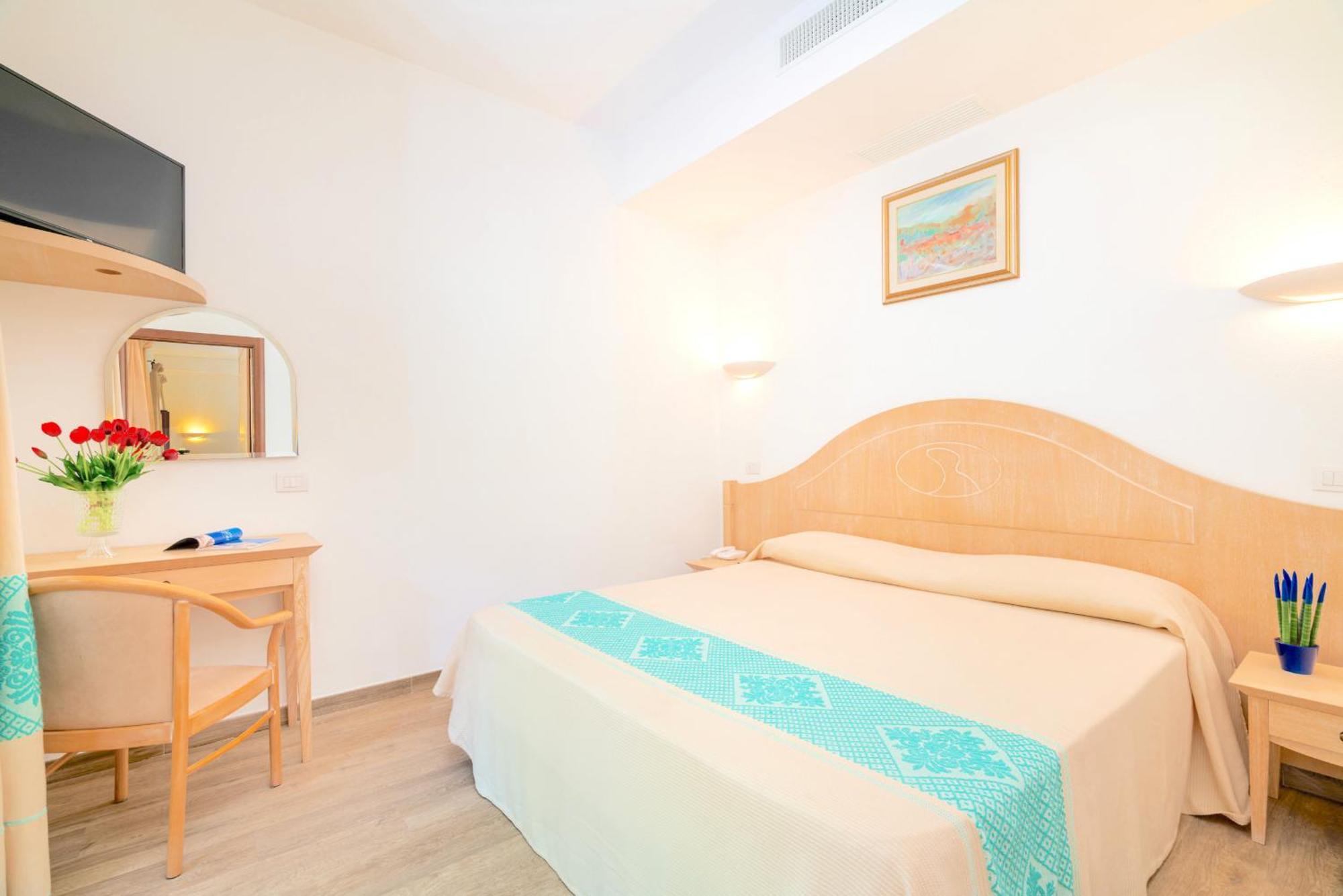 Hotel Dei Pini Fertilia Ruang foto